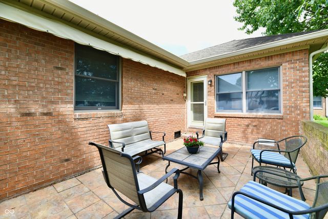 5705 Kensington Way S, Plainfield, IN 46168