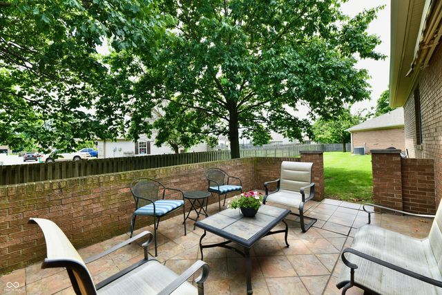 5705 Kensington Way S, Plainfield, IN 46168