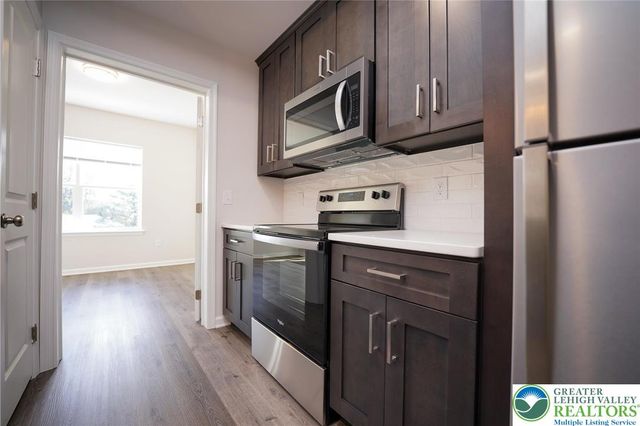 1210 Eaton Avenue 201, Bethlehem City, PA 18018
