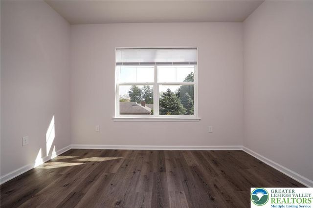 1210 Eaton Avenue 201, Bethlehem City, PA 18018