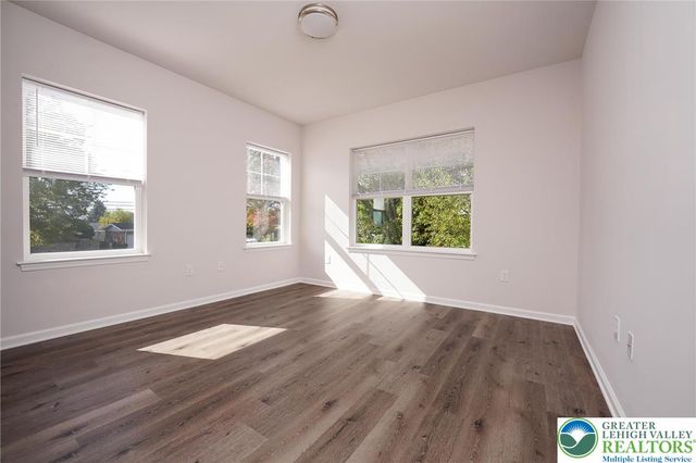 1210 Eaton Avenue 201, Bethlehem City, PA 18018