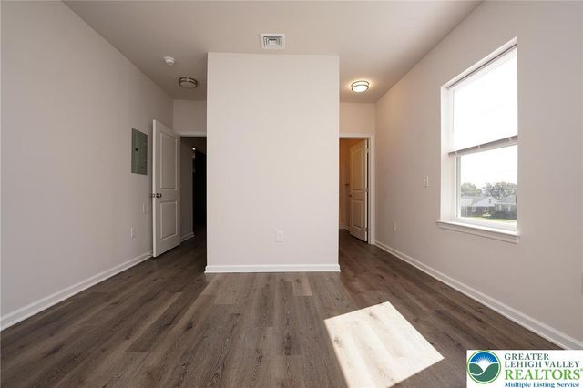 1210 Eaton Avenue 201, Bethlehem City, PA 18018