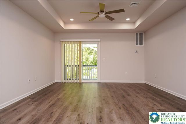 1210 Eaton Avenue 201, Bethlehem City, PA 18018