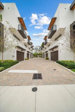 1052 N Victoria Park Road, Fort Lauderdale, FL 33304