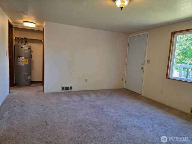 17433 154th Street SE, Monroe, WA 98272