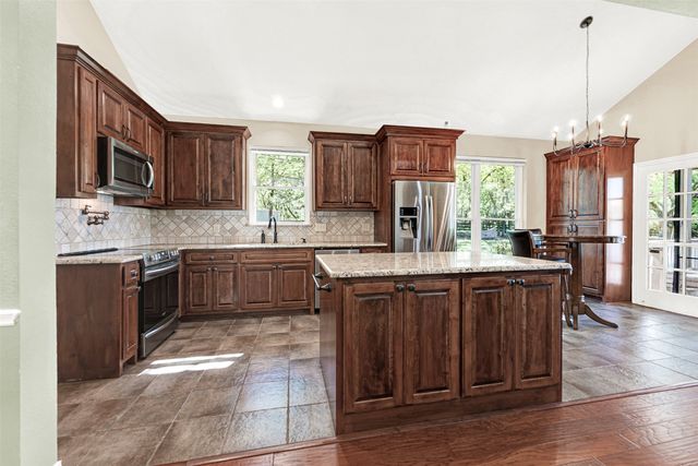 1600 E Lucas Road, Lucas, TX 75002