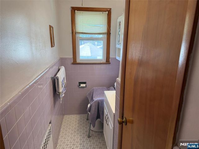 301 Valley Road, Clifton, NJ 07013