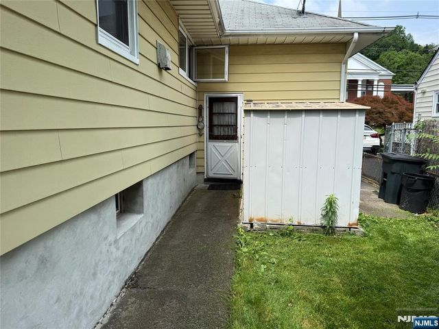 301 Valley Road, Clifton, NJ 07013