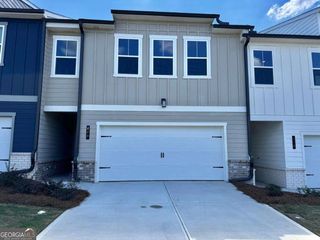 440 Point Place Drive, Loganville, GA 30052