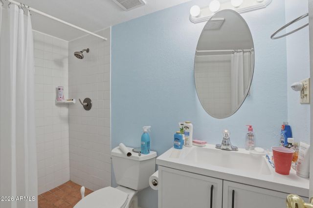 1320 E BETHANY HOME Road 86, Phoenix, AZ 85014