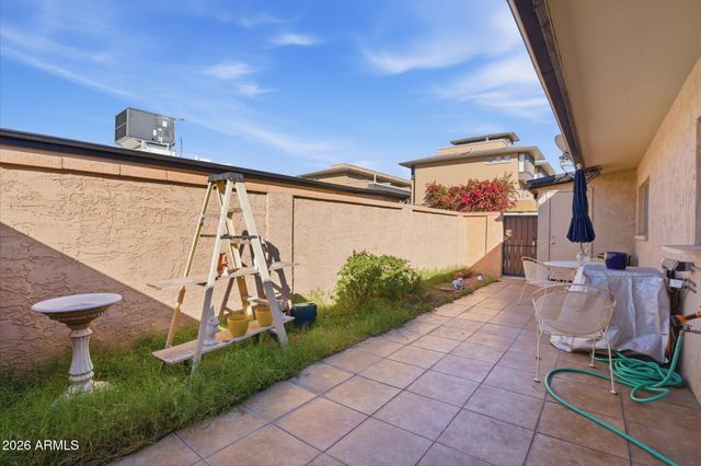 1320 E BETHANY HOME Road 86, Phoenix, AZ 85014