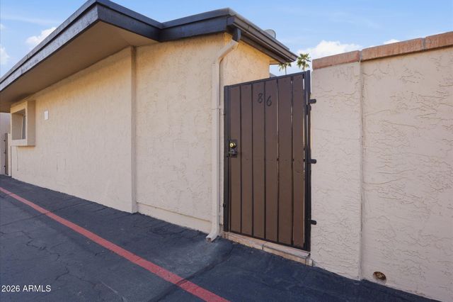 1320 E BETHANY HOME Road 86, Phoenix, AZ 85014