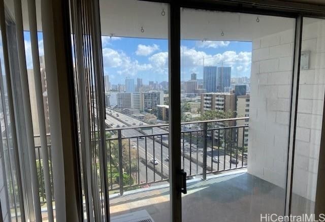 1415 Victoria Street 915, Honolulu, HI 96822
