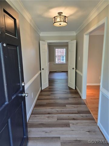 8600 Chester Forest Ln, North Chesterfield, VA 23237