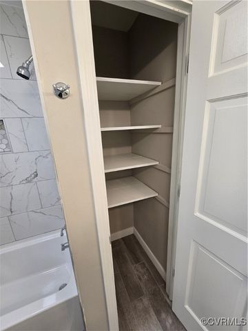 8600 Chester Forest Ln, North Chesterfield, VA 23237