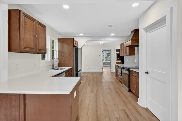 1620 Lillian St, Nashville, TN 37206