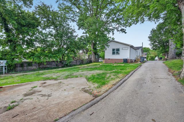 1620 Lillian St, Nashville, TN 37206
