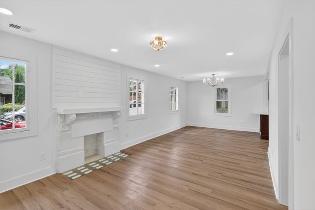 1620 Lillian St, Nashville, TN 37206