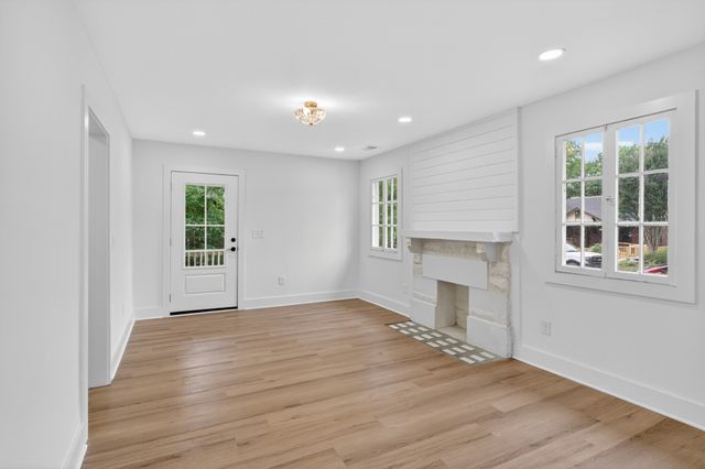 1620 Lillian St, Nashville, TN 37206