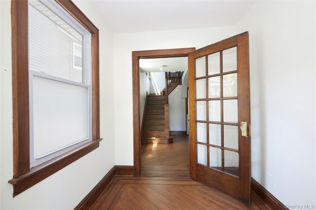 43 E Raleigh Avenue, Staten Island, NY 10310