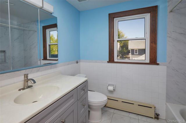 43 E Raleigh Avenue, Staten Island, NY 10310