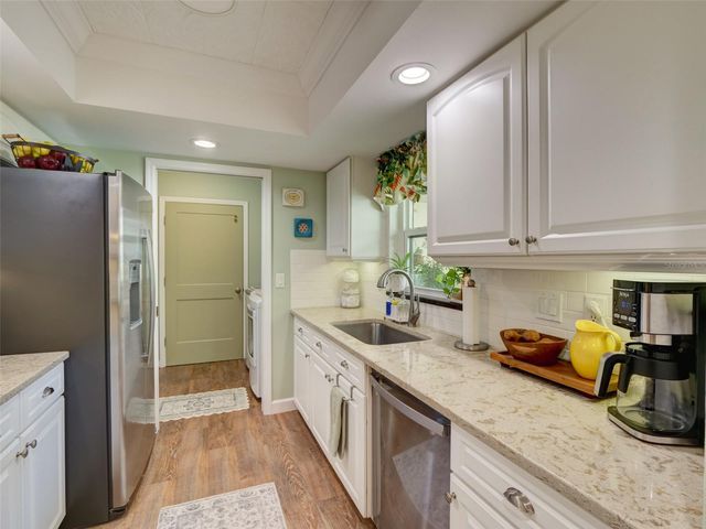 100 S TREMAIN STREET G2, Mount Dora, FL 32757