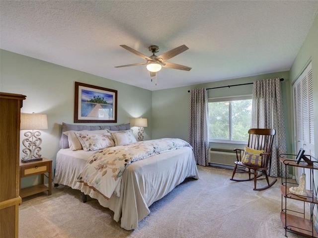 100 S TREMAIN STREET G2, Mount Dora, FL 32757