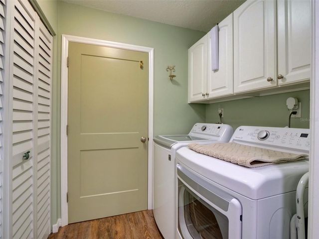 100 S TREMAIN STREET G2, Mount Dora, FL 32757