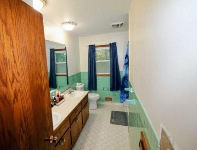 2741 109th Avenue NW, Coon Rapids, MN 55433