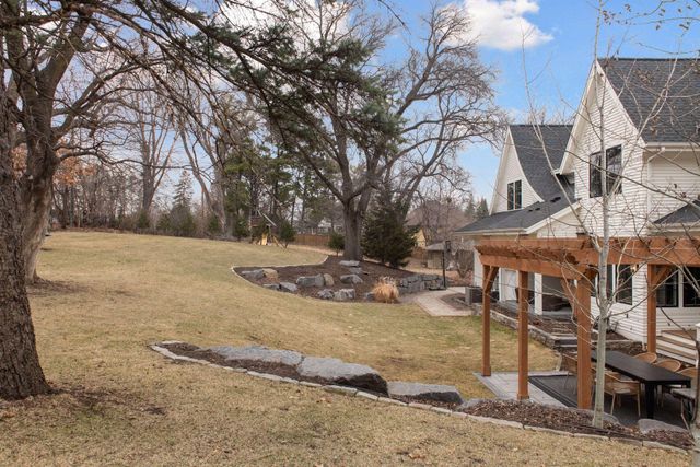 4912 Ridge Place, Edina, MN 55424