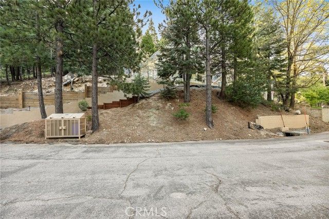 209 Massive, Lake Arrowhead, CA 92352