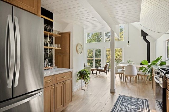 209 Massive, Lake Arrowhead, CA 92352