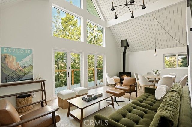 209 Massive, Lake Arrowhead, CA 92352