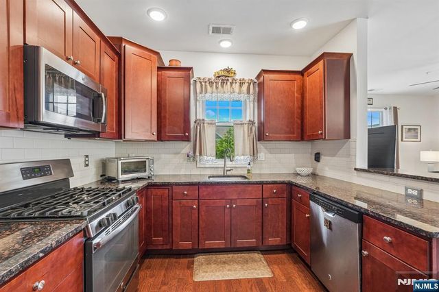 43 Elston Court 207, Wanaque, NJ 07420