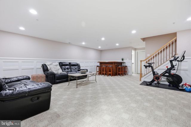 3284 WATERSTONE CT, Furlong, PA 18925