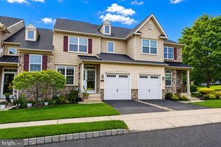 3284 WATERSTONE CT, Furlong, PA 18925
