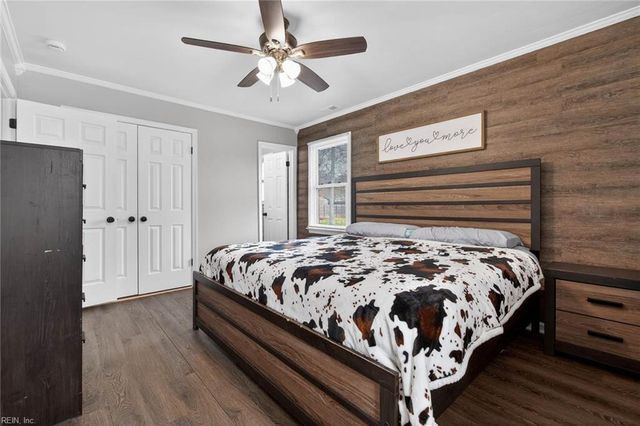 301 Fernwood Farms RD, Chesapeake, VA 23320