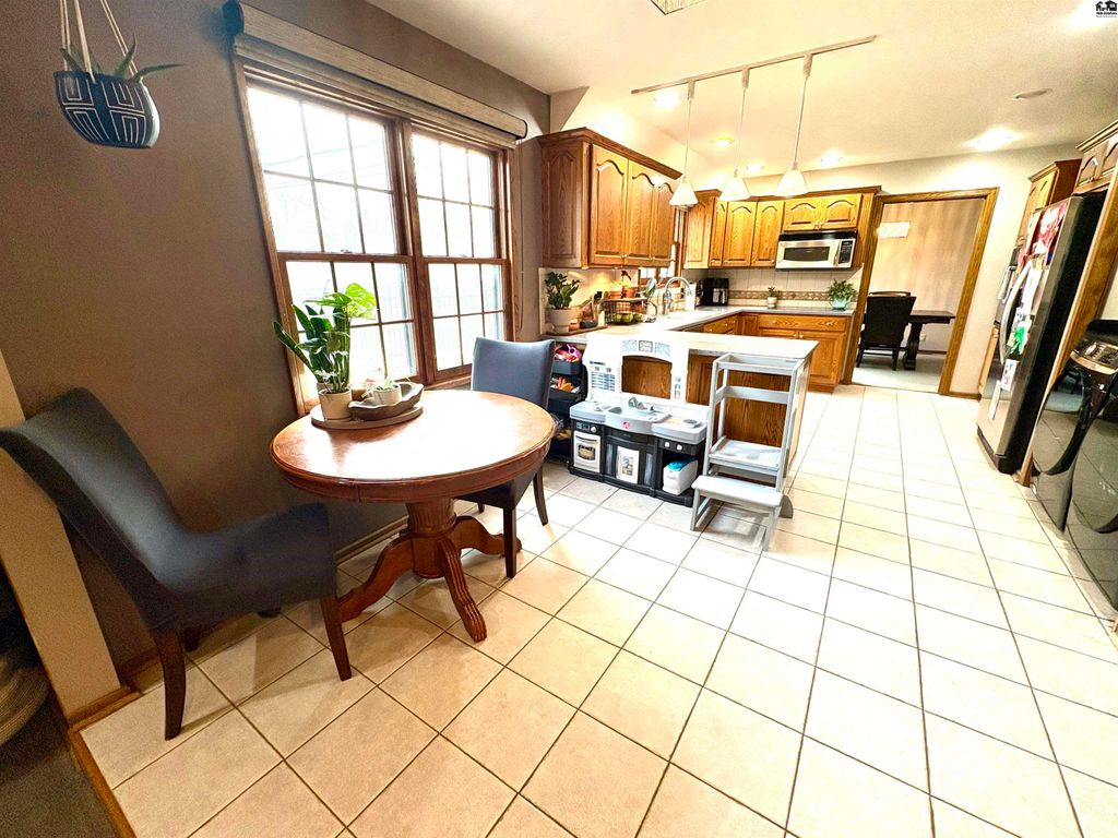 3102 Northwestern Ave