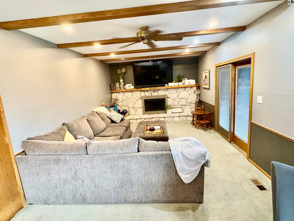 3102 Northwestern Ave