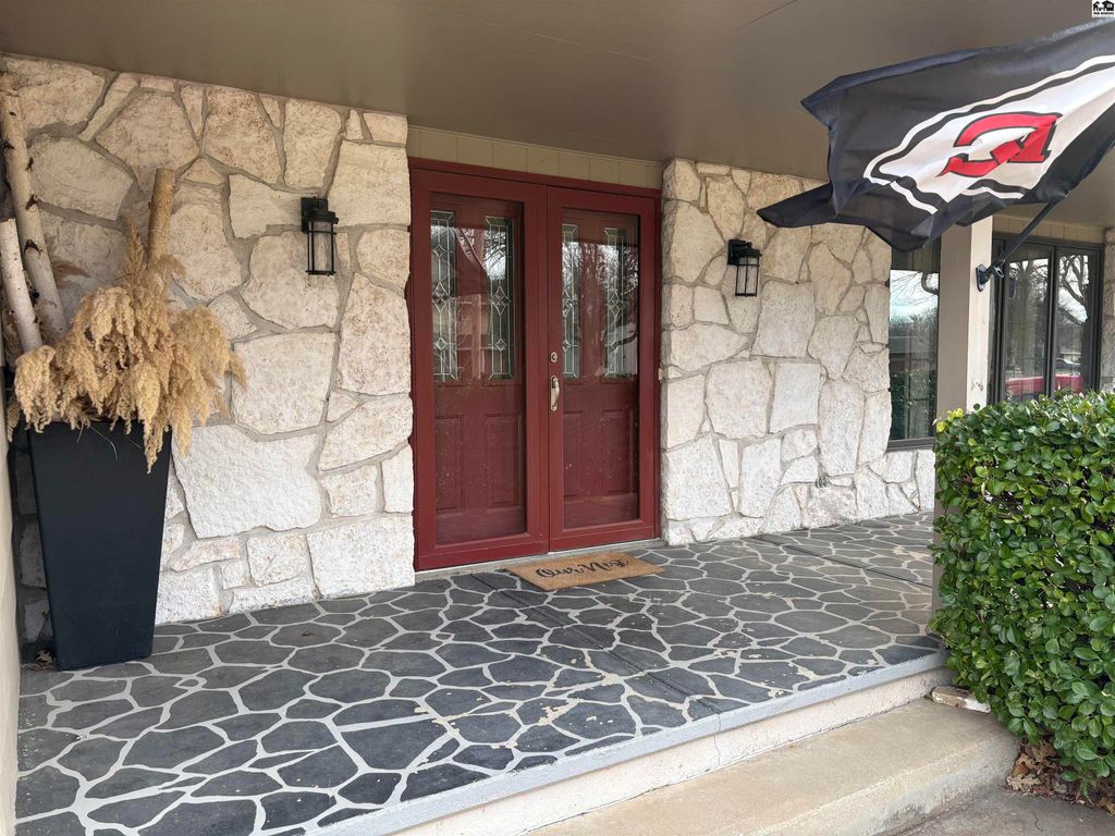 3102 Northwestern Ave