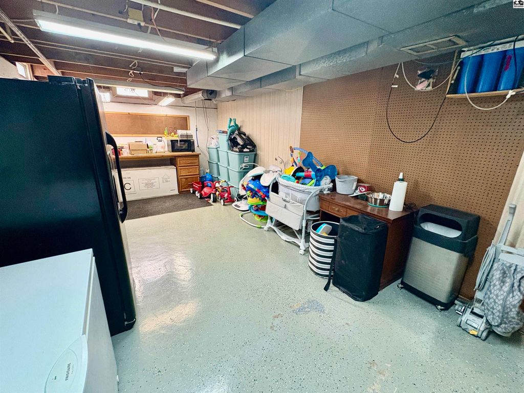 3102 Northwestern Ave