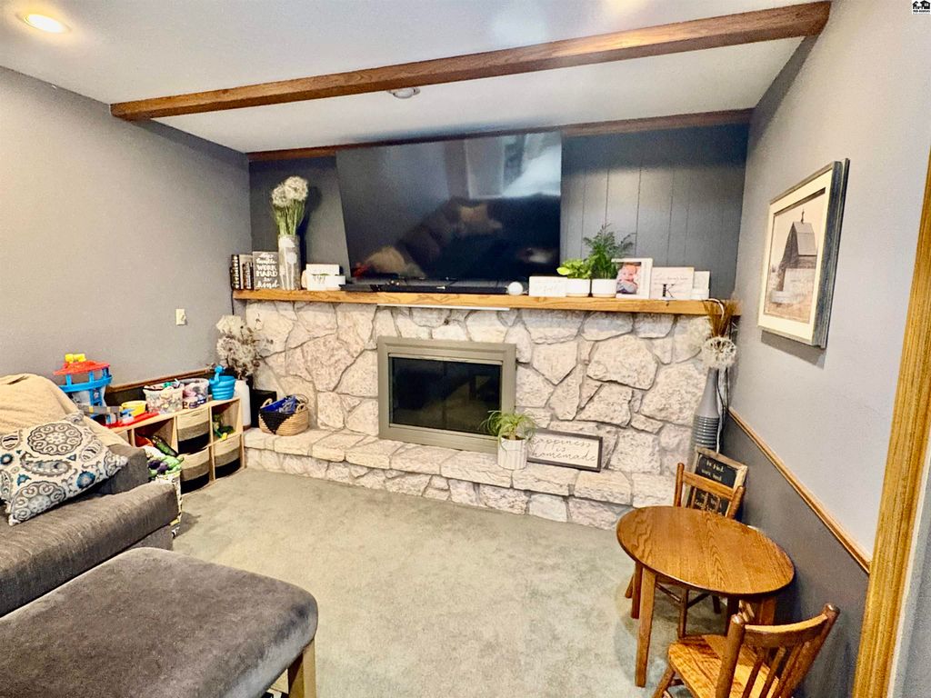 3102 Northwestern Ave