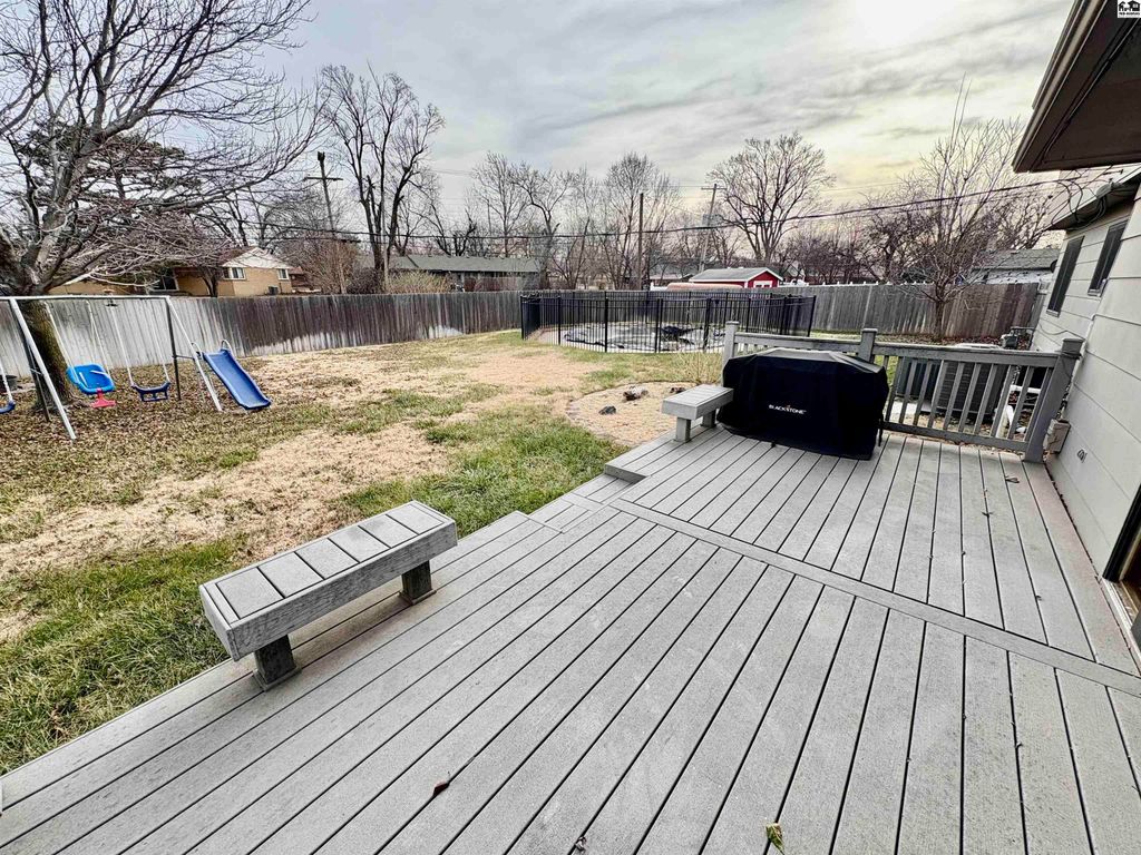 3102 Northwestern Ave