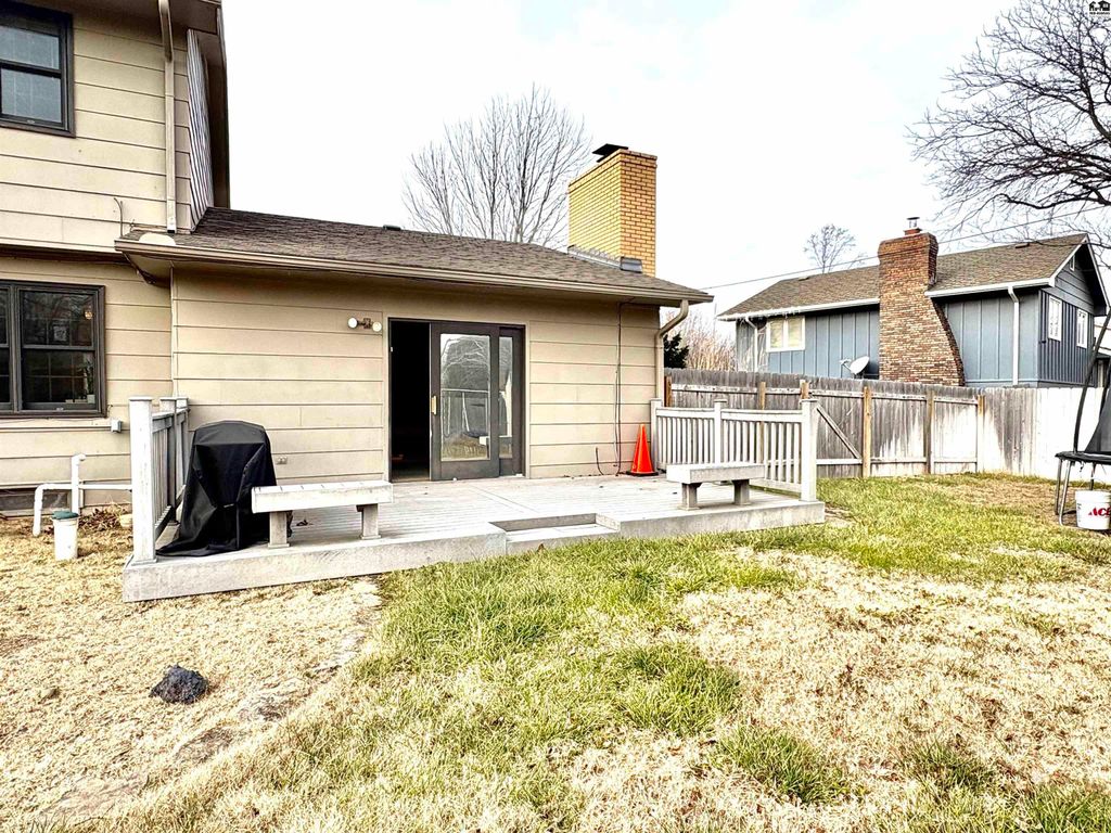 3102 Northwestern Ave