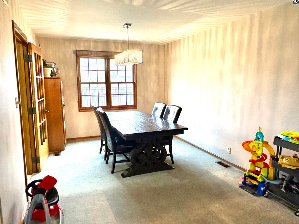 3102 Northwestern Ave