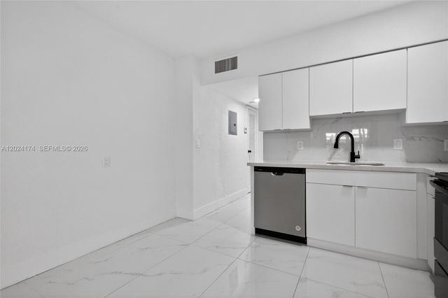 1740 Funston St 4, Hollywood, FL 33020