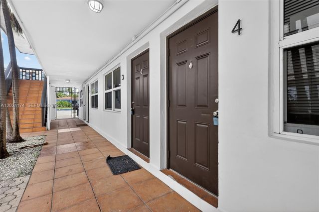 1740 Funston St 4, Hollywood, FL 33020