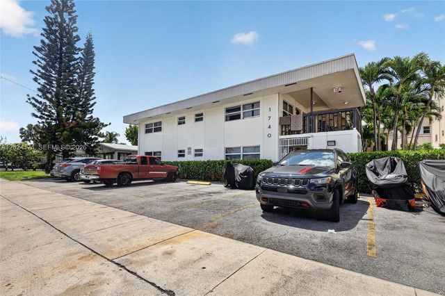 1740 Funston St 4, Hollywood, FL 33020