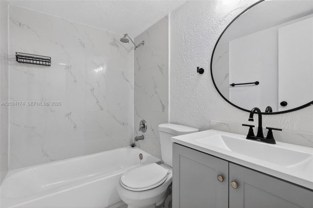1740 Funston St 4, Hollywood, FL 33020