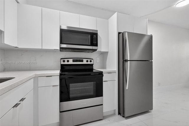 1740 Funston St 4, Hollywood, FL 33020